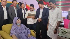 খালেদা জিয়াকে সুযোগ দিতে পেরে আমরা গর্বিত: উপদেষ্টা আসিফ
