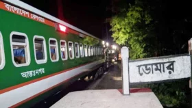 ডোমারে ট্রেনের ব্রেক ফেল, থামল প্ল্যাটফর্মের ২ কিমি দূরে