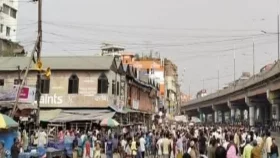 জুরাইনে আইনশৃঙ্খলা বাহিনীর সঙ্গে অটোরিকশা চালকদের ধাওয়া পাল্টা ধাওয়া