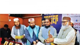 নকীব পদক পেলেন দুই গুণী লেখক