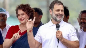 ভাই রাহুলকে ছাড়িয়ে গেলেন প্রিয়াঙ্কা