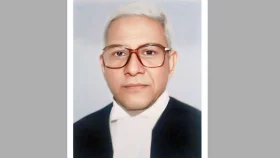 সাবেক প্রধান বিচারপতির মৃত্যুতে সুপ্রিম কোর্টের বিচারকাজ বন্ধ আজ