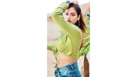 শাকিবের সিনেমায় &lsquo;আইটেম গার্ল&rsquo;