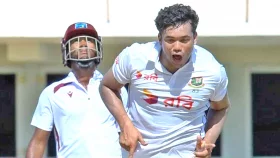 তাসকিনের তোপে প্রথম সেশন বাংলাদেশের