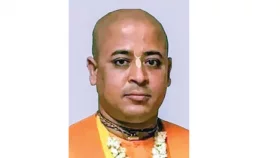 সনাতনী জাগরণ জোট নেতা চিন্ময় কৃষ্ণ গ্রেপ্তার