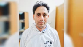 টিফিনের সময় ছাত্রীকে বাথরুমে ডেকে নেন প্রধান শিক্ষক
