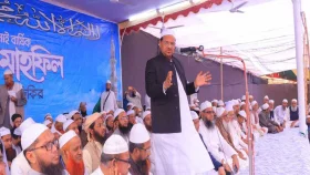 সংখ্যালঘুরা এদেশে মায়ের কোলে সন্তানের মতো: চরমোনাই পীর