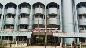 ইবি হলে আন্দোলনকারীদের অগ্রাধিকারে শিক্ষার্থীদের ক্ষোভ; সংশোধনের আশ্বাস