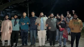 হাসনাত-সারজিসকে হত্যাচেষ্টার প্রতিবাদে জাবিতে বিক্ষোভ