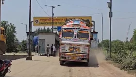বেনাপোল দিয়ে ভারত থেকে এলো এক হাজার ৩০ মেট্রিক টন চাল