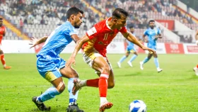কিংস অ্যারেনায় গোল উৎসব বসুন্ধরার