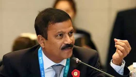 শেখ হাসিনার ক্যাশিয়ার ছিলেন ছোট বোন রেহানা: আইন উপদেষ্টা