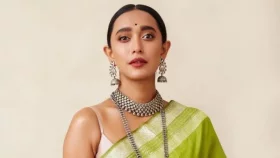 &lsquo;কাট&rsquo; বলার পরও চুমু চালিয়ে গেছেন অভিনেতা, অভিযোগ সায়নীর