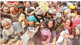টিসিবির ট্রাকের সামনে হাহাকার, বাজারে নাভিশ্বাস