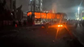 গাজীপুরে বাসচাপায় পোশাক শ্রমিক নিহত, ৪ বাসে আগুন