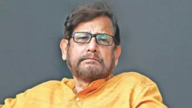 হাসপাতালে আসাদুজ্জামান নূরের ওপর হামলা