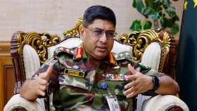 দেশের ক্রান্তিকালে সেনাবাহিনী দিনরাত পরিশ্রম করছে: সেনাপ্রধান