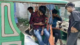 পাওনা টাকার জন্য অটোরিকশাচালককে হত্যার অভিযোগ