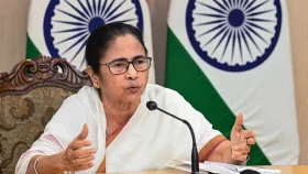 বাংলাদেশে শান্তিরক্ষী বাহিনী মোতায়েন, মোদির হস্তক্ষেপ চান মমতা