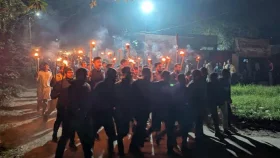 আগরতলায় বাংলাদেশি দূতাবাসে হামলার প্রতিবাদে জাবিতে মশাল মিছিল&nbsp;