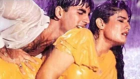 অসুস্থ থাকার পরেও বৃষ্টিতে ভিজে শুটিং!