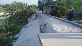 বছর না পেরোতেই কোটি টাকার সড়কে ধস