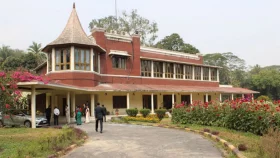 প্রধান উপদেষ্টার সঙ্গে সংলাপে বিএনপিসহ ৮ দলের প্রতিনিধিরা