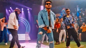 বিপিএলের থিম সংয়ে দিন বদলের গান