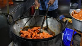৮৭ শতাংশ হোটেল-রেস্তোরাঁয় ক্ষতিকর তেল