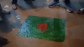 পশ্চিমবঙ্গে বাংলাদেশের পতাকা অবমাননা, ৩ &lsquo;বজরং&rsquo; সদস্য গ্রেপ্তার