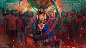 নীল শাড়ি, লেবুর মালা! আল্লুর এই চেহারায় আপত্তি সৌদি আরবের