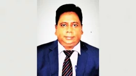 সড়ক দুর্ঘটনায় শিক্ষা মন্ত্রণালয়ের উপসচিব নিহত