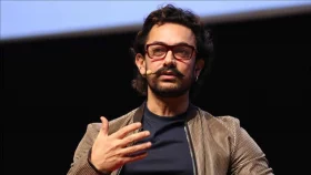 বলিউড সমাজকে ১০ বছর পিছিয়ে দিচ্ছে: আমির খান&nbsp;
