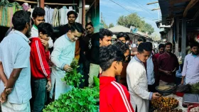 পঞ্চগড়ে বাজার ঘুরে যা বললেন সারজিস আলম