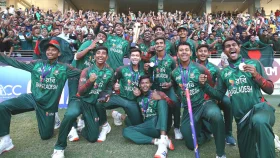 যুব ক্রিকেটারদের ৫০ লাখ অর্থ পুরস্কার ক্রীড়া উপদেষ্টার