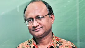 ড. মোমেনকে চেয়ারম্যান করে দুদক পুনর্গঠনের ফাইলে রাষ্ট্রপতি অনুমোদন