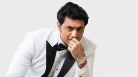 ভক্তের কাছে ক্ষমা চাইলেন দেব!