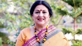 সঙ্গীতশিল্পী পাপিয়া সারোয়ার লাইফ সাপোর্টে