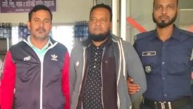 গজারিয়ায় আওয়ামী লীগ ও স্বেচ্ছাসেবক লীগের দুই নেতা গ্রেপ্তার