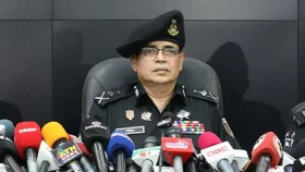আয়নাঘরের কথা স্বীকার করে ক্ষমা চাইল র‌্যাব