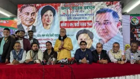 আপনাদের আচরণ কেন হাসিনার মতো হবে: তথ্য উপদেষ্টাকে রিজভী