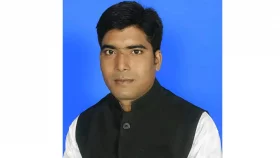 পাওনা টাকা চাওয়ায় চা দোকানির হাত ঝলসে দিলেন ছাত্রলীগ নেতা