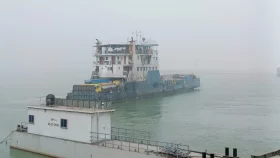 দৌলতদিয়া-পাটুরিয়া নৌরুটে ফেরি চলাচল বন্ধ