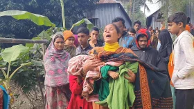 রাগের মাথায় শিশুকে রাতে পুকুরে ফেলে দেন মা