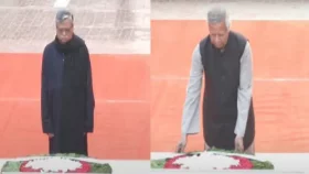 বুদ্ধিজীবী স্মৃতিসৌধে শ্রদ্ধা জানালেন রাষ্ট্রপতি ও প্রধান উপদেষ্টা