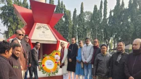 এ বছর পাবনায় শহীদ বুদ্ধিজীবীদের শ্রদ্ধা জানিয়েছেন ৩ সংগঠন