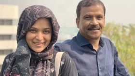 &lsquo;স্ত্রীর জন্য লিখতে পেরেছি&rsquo; বলেই কেঁদে ফেললেন আসিফ নজরুল