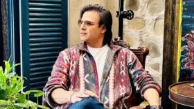 অভিনয়ে ব্যর্থতার পরও সাড়ে ৩ হাজার কোটির মালিক বিবেক!