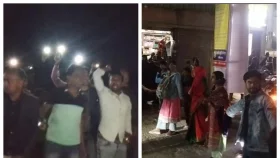 ছাত্রলীগের ঝটিকা মিছিল, প্রতিবাদে শিক্ষার্থীদের সড়ক অবরোধ