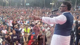 তত্ত্বাবধায়ক সরকার বাতিলের রায় দেওয়া বিচারপতিকে গ্রেপ্তারের দাবি